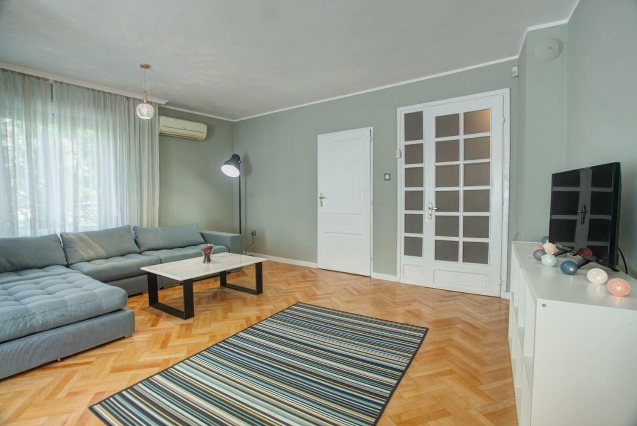 Spacious Flat Close To The American Embassy Sofia Exterior foto