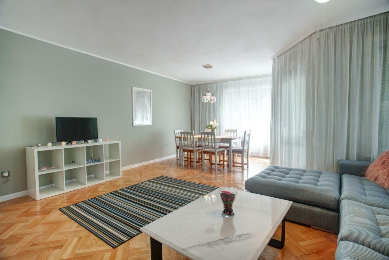 Spacious Flat Close To The American Embassy Sofia Exterior foto